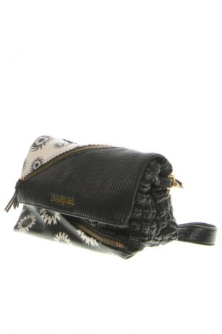 Дамска чанта Desigual, Цвят Многоцветен, Цена 87,55 лв.