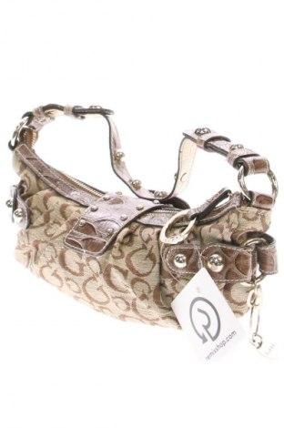 Дамска чанта Guess, Цвят Многоцветен, Цена 115,35 лв.