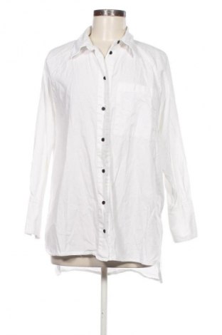 Дамска риза ONLY, Размер M, Цвят Бял, Цена 13,99 лв.