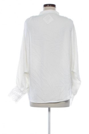 Damenbluse Unika, Größe S, Farbe Weiß, Preis 3,99 €