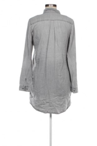 Дамска риза Vero Moda, Размер S, Цвят Сив, Цена 10,99 лв.