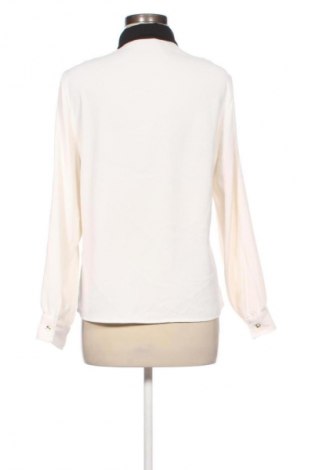 Дамска риза Zara, Размер M, Цвят Екрю, Цена 21,99 лв.