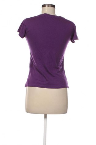 Дамска тениска Abercrombie & Fitch, Размер M, Цвят Лилав, Цена 17,84 лв.