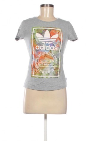 Дамска тениска Adidas Originals, Размер XS, Цвят Сив, Цена 27,00 лв.