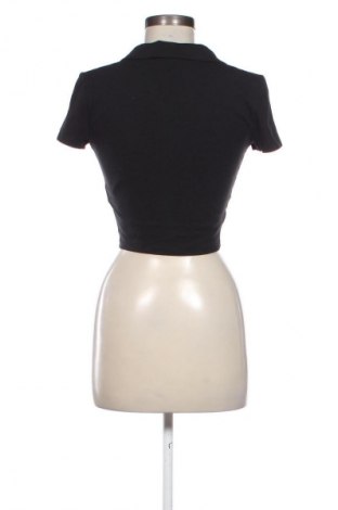 Dámské tričko Bershka, Velikost M, Barva Černá, Cena  241,00 Kč