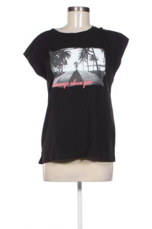 Γυναικείο t-shirt Cartoon, Μέγεθος S, Χρώμα Μαύρο, Τιμή 14,99 €