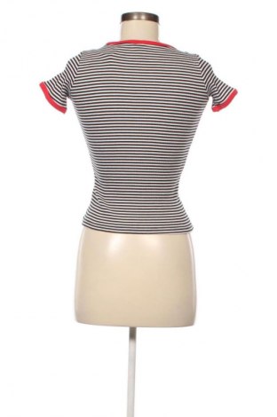 Дамска тениска H&M Divided, Размер XS, Цвят Многоцветен, Цена 11,99 лв.