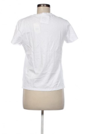 Γυναικείο t-shirt Levi's, Μέγεθος M, Χρώμα Λευκό, Τιμή 37,99 €