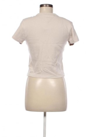 Дамска тениска Tommy Jeans, Размер L, Цвят Бежов, Цена 77,99 лв.