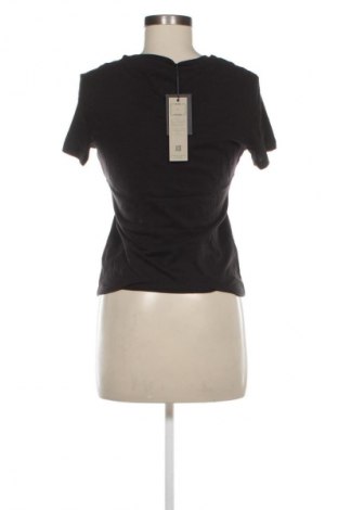 Dámske tričko Tommy Jeans, Veľkosť L, Farba Čierna, Cena  37,95 €