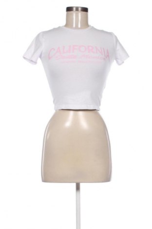 Дамска тениска Unbranded, Размер S, Цвят Бял, Цена 17,00 лв.