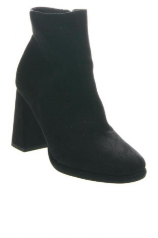 Botine de damă ASOS, Mărime 39, Culoare Negru, Preț 84,99 Lei