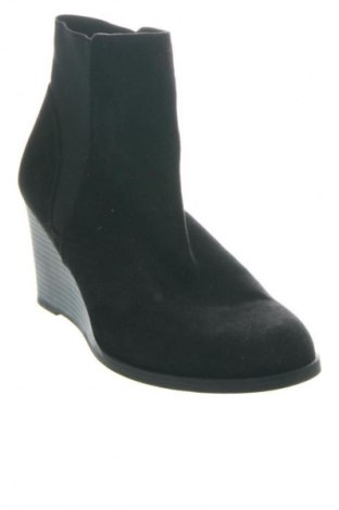 Botine de damă Atmosphere, Mărime 40, Culoare Negru, Preț 60,99 Lei