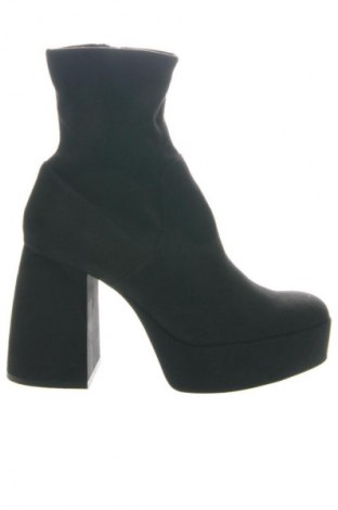 Botine de damă Bershka, Mărime 39, Culoare Negru, Preț 172,12 Lei