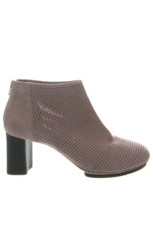 Botine de damă Camper, Mărime 39, Culoare Mov deschis, Preț 515,10 Lei