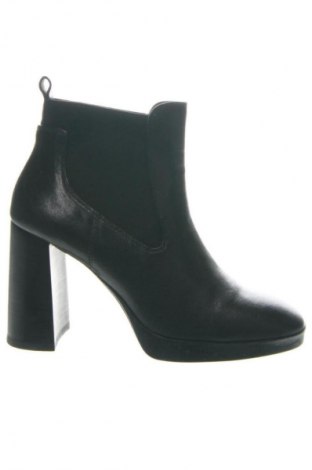 Botine de damă Geox, Mărime 38, Culoare Negru, Preț 433,99 Lei