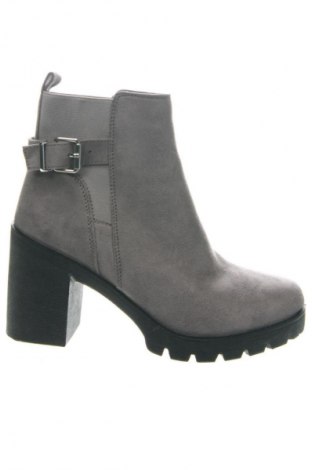Dámské boty  Graceland, Velikost 39, Barva Šedá, Cena  975,00 Kč