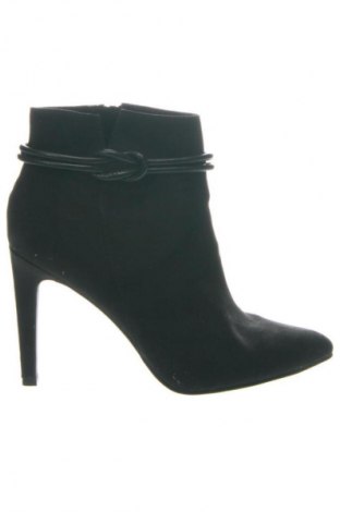 Dámské boty  Marco Tozzi, Velikost 38, Barva Černá, Cena  1 435,00 Kč