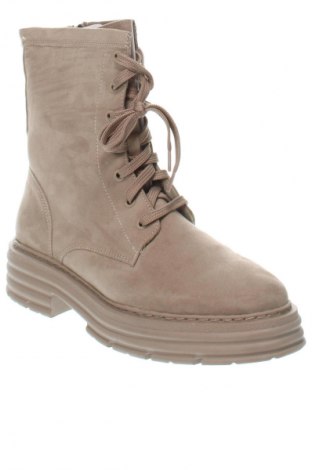 Дамски боти Marco Tozzi, Размер 41, Цвят Бежов, Цена 107,99 лв.