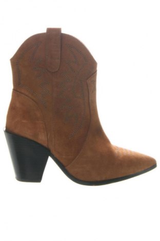 Дамски боти Office, Размер 38, Цвят Кафяв, Цена 139,84 лв.