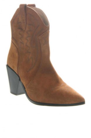 Дамски боти Office, Размер 38, Цвят Кафяв, Цена 139,84 лв.