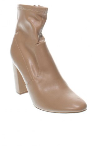 Botine de damă Primark, Mărime 40, Culoare Bej, Preț 266,00 Lei