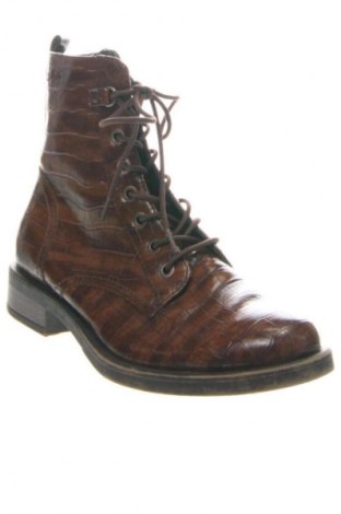 Дамски боти S.Oliver, Размер 38, Цвят Кафяв, Цена 45,99 лв.