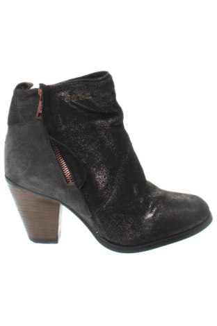 Botine de damă Superdry, Mărime 39, Culoare Multicolor, Preț 170,57 Lei