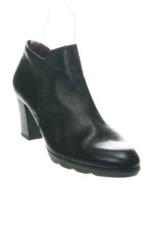 Дамски боти Tamaris, Размер 40, Цвят Черен, Цена 73,99 лв.