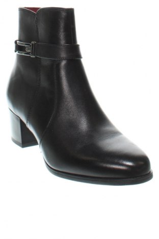 Botine de damă Tamaris, Mărime 39, Culoare Negru, Preț 442,99 Lei