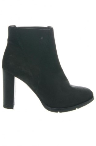 Botine de damă Unbranded, Mărime 41, Culoare Negru, Preț 265,58 Lei