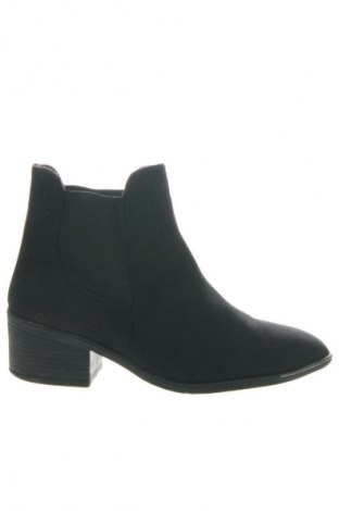 Дамски боти Unbranded, Размер 39, Цвят Черен, Цена 63,08 лв.