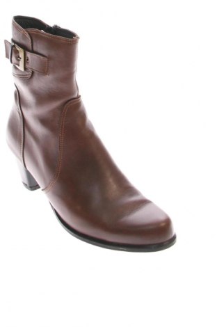 Botine de damă Unbranded, Mărime 38, Culoare Maro, Preț 388,00 Lei