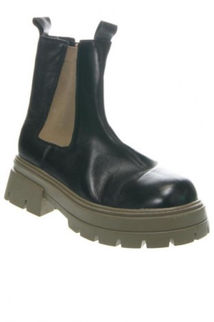 Дамски боти Unbranded, Размер 41, Цвят Многоцветен, Цена 94,99 лв.