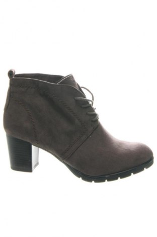 Дамски боти Unbranded, Размер 39, Цвят Многоцветен, Цена 46,99 лв.