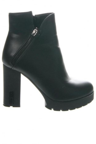 Botine de damă Unbranded, Mărime 37, Culoare Negru, Preț 165,79 Lei