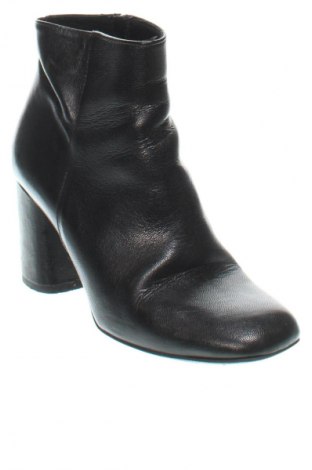 Botine de damă Unbranded, Mărime 37, Culoare Negru, Preț 265,58 Lei