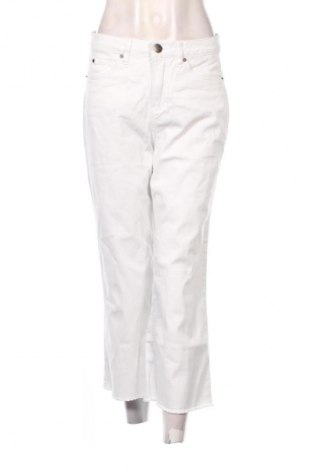 Дамски дънки Aniston, Размер M, Цвят Бял, Цена 46,99 лв.