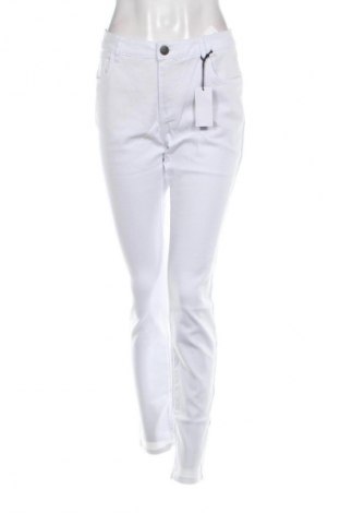 Дамски дънки Arizona, Размер L, Цвят Бял, Цена 46,99 лв.