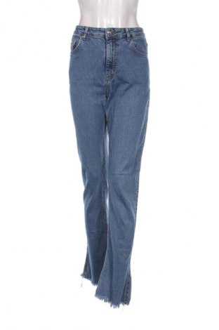 Dámske džínsy  Bershka, Veľkosť M, Farba Modrá, Cena  15,00 €