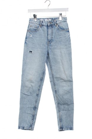 Dámske džínsy  Bershka, Veľkosť XS, Farba Modrá, Cena  15,00 €