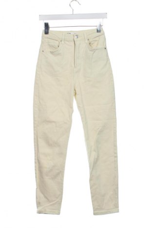 Damskie jeansy Bershka, Rozmiar S, Kolor Żółty, Cena 43,99 zł