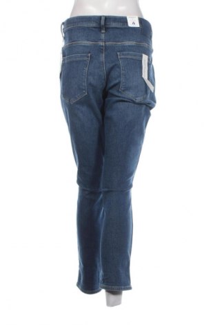 Дамски дънки Brax, Размер M, Цвят Син, Цена 142,99 лв.