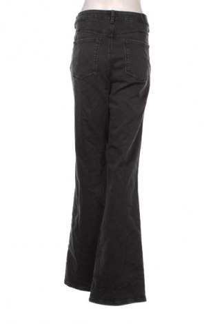 Дамски дънки C&A, Размер XL, Цвят Сив, Цена 19,99 лв.