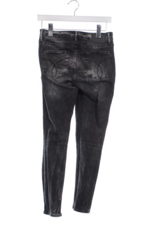 Дамски дънки Calvin Klein Jeans, Размер S, Цвят Сив, Цена 68,00 лв.