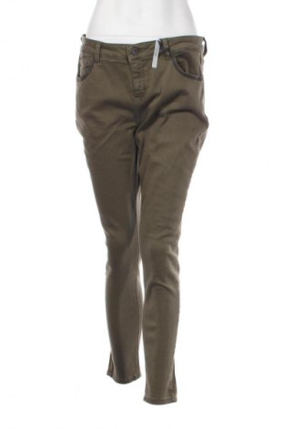 Γυναικείο Τζίν Cartoon, Μέγεθος L, Χρώμα Πράσινο, Τιμή 28,99 €