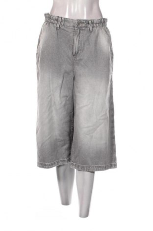 Damen Jeans Cropp, Größe M, Farbe Grau, Preis 24,99 €