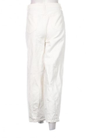 Damskie jeansy DAZY, Rozmiar S, Kolor Biały, Cena 66,67 zł