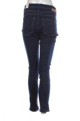 Дамски дънки Gang, Размер L, Цвят Син, Цена 174,99 лв.