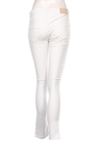Γυναικείο Τζίν Gant, Μέγεθος S, Χρώμα Λευκό, Τιμή 45,52 €